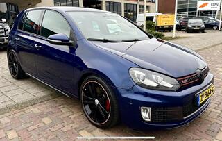 Volkswagen Golf VI