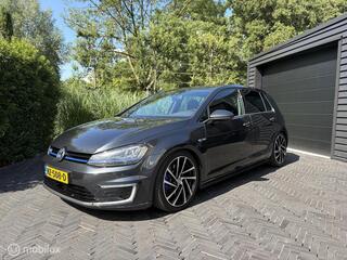 Volkswagen Golf VII
