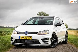 Volkswagen Golf VII