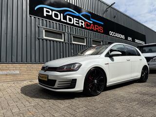 Volkswagen Golf VII