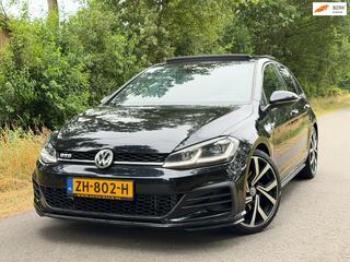 Volkswagen Golf VII