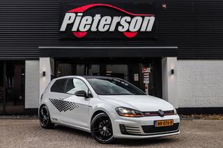 Volkswagen Golf VII