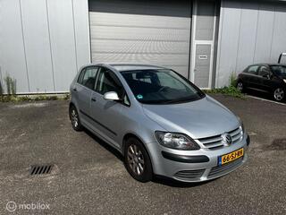 Volkswagen Golf V