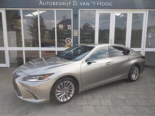 Lexus ES (2018 - 2026)