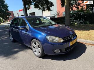 Volkswagen Golf VI