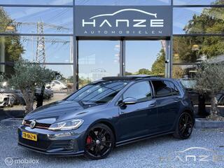 Volkswagen Golf VII