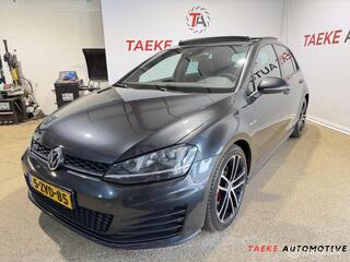 Volkswagen Golf VII