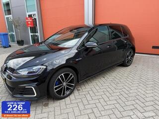 Volkswagen Golf VII