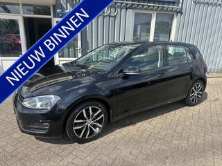 Volkswagen Golf VII