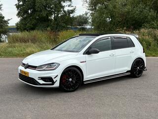 Volkswagen Golf VII