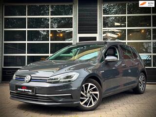 Volkswagen Golf VII