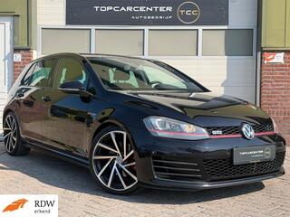 Volkswagen Golf VII