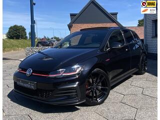 Volkswagen Golf VII