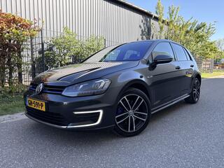 Volkswagen Golf VII