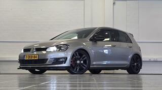 Volkswagen Golf VII