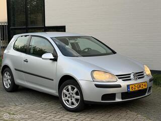 Volkswagen Golf V