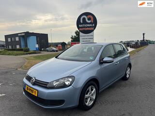 Volkswagen Golf VI