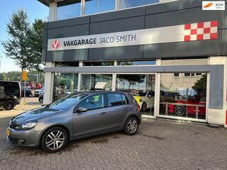 Volkswagen Golf VI