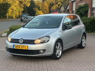 Volkswagen Golf VI