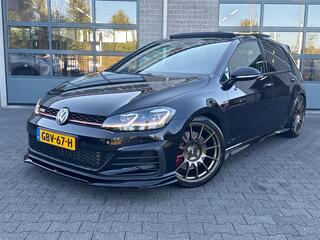 Volkswagen Golf VII
