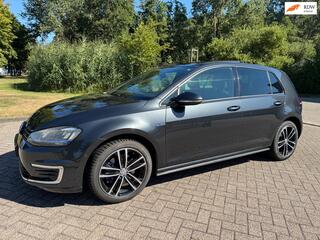 Volkswagen Golf VII