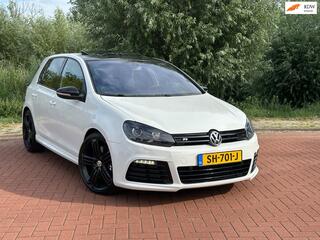 Volkswagen Golf VI