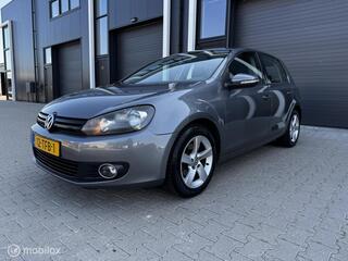 Volkswagen Golf VII