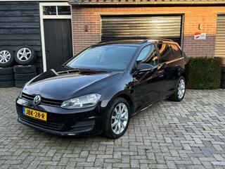 Volkswagen Golf VII
