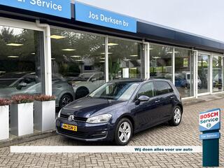 Volkswagen Golf VII