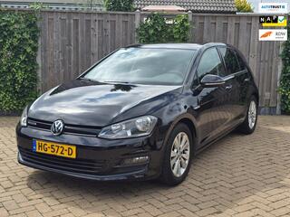 Volkswagen Golf VII