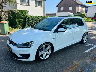 Volkswagen Golf VII