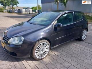 Volkswagen Golf V