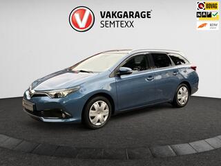 Toyota Auris Touring Sports