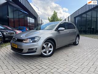 Volkswagen Golf VII