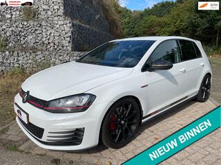 Volkswagen Golf VII