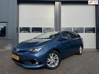 Toyota Auris Touring Sports