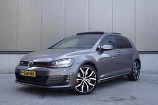 Volkswagen Golf VII