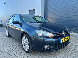 Volkswagen Golf VI