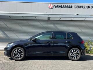 Volkswagen Golf VII