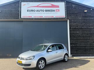 Volkswagen Golf VI