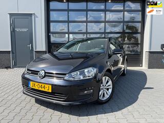 Volkswagen Golf VII