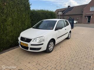 Volkswagen Polo (2002 - 2009)