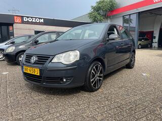 Volkswagen Polo (2002 - 2009)