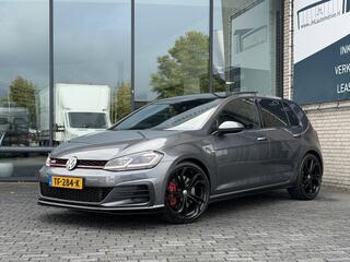Volkswagen Golf VII