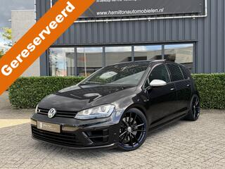 Volkswagen Golf VII