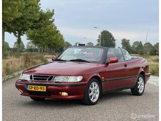 Saab 900