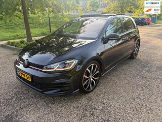 Volkswagen Golf VII