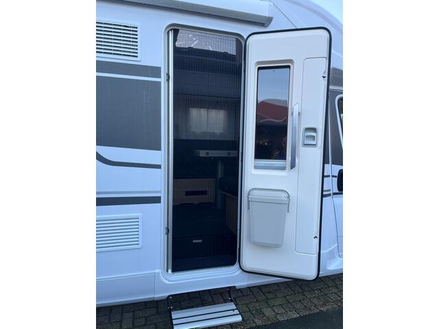 Adria Coral 650DL HALF INTEGRAAL 2025 
