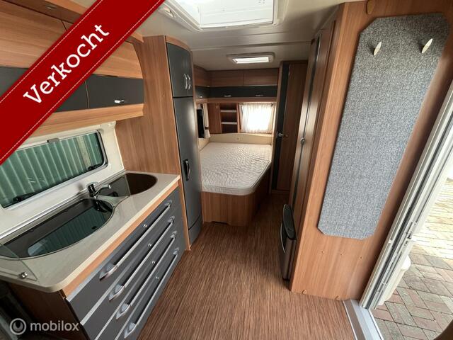 Hobby 460 Ufe De Luxe Voortent, Truma mover