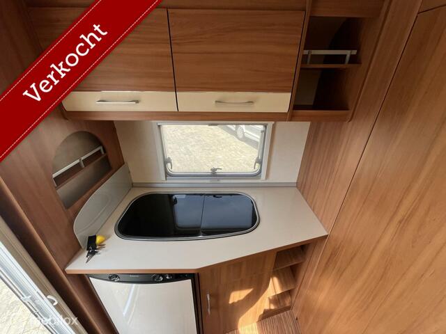 Weinsberg 500 XD Care-one Isabella voortent + Luif